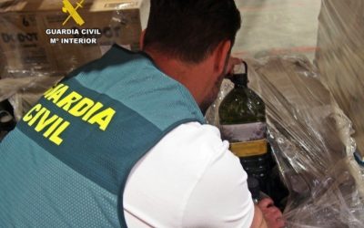 Foto La Guardia Civil desmantela una red tras el robo de casi 5.000 litros de aceite virgen extra en una cooperativa de la Sierra Sur de Sevilla
