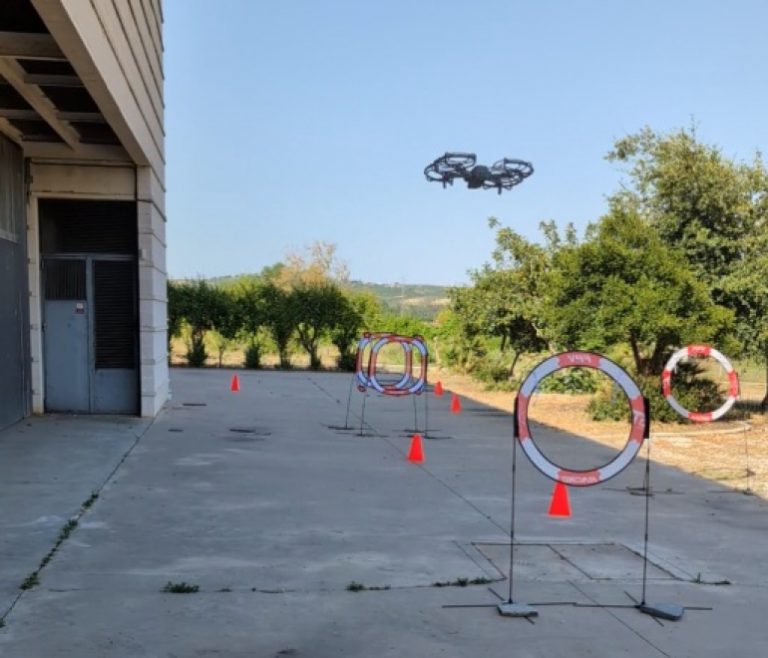 Foto dron ¡Ya tenemos nuevo curso para pilotar drones de forma profesional en la agricultura!