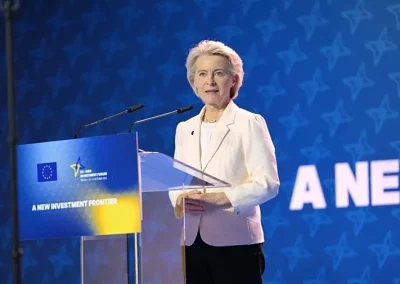 Foto Von der Leyen agita el señuelo del “objetivo rural” para desactivar al Parlamento Europeo