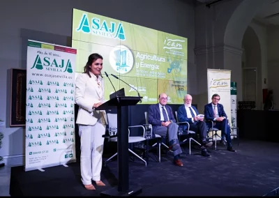 Foto Ya puedes ver en FLICKR las mejores imágenes de nuestra jornada "Agricultura y Energía", con la entrega de la Distinción de Honor a Cristina Lobillo