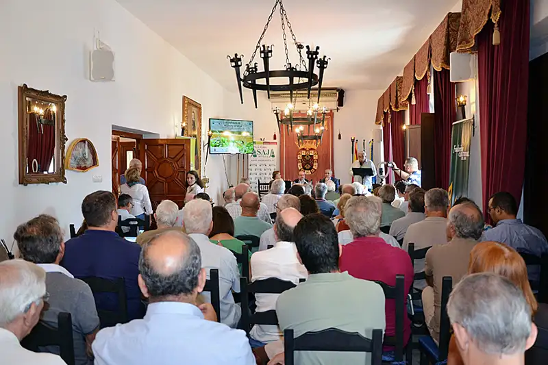 El verdeo comienza con unas exigencias en calibre difíciles de alcanzar y a un precio por debajo de la campaña anterior