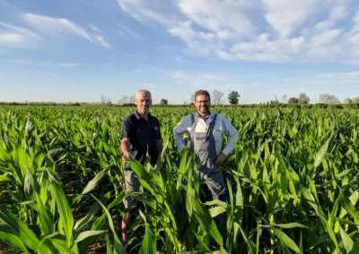 visita-a-la-finca-colaboradora-del-programa-smart- Visita a la finca colaboradora del programa Smart AG Services en Brenes, donde se realizan las prácticas de riego localizado
